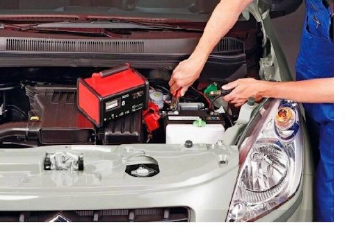 Ắc quy ô tô có sạc được không? Sạc ắc quy ô tô bao lâu?