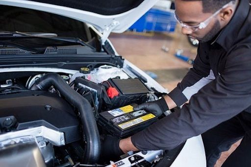 3 Cách đấu bình ắc quy ô tô an toàn giải quy khi xe hết điện