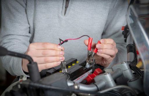 Chi tiết cách phục hồi ắc quy nước hiệu quả, chính xác