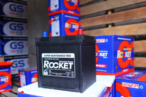 Bình acquy rocket 50ah thiết kế nhỏ gọn
